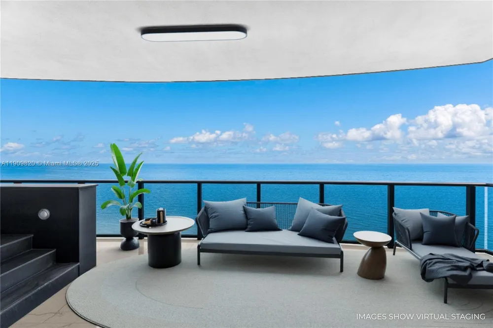 18555 Collins Ave, Sunny Isles Beach, FL 33160