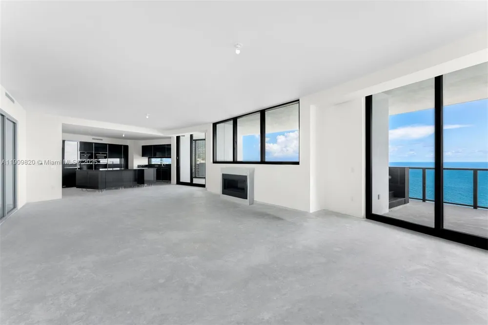 18555 Collins Ave, Sunny Isles Beach, FL 33160