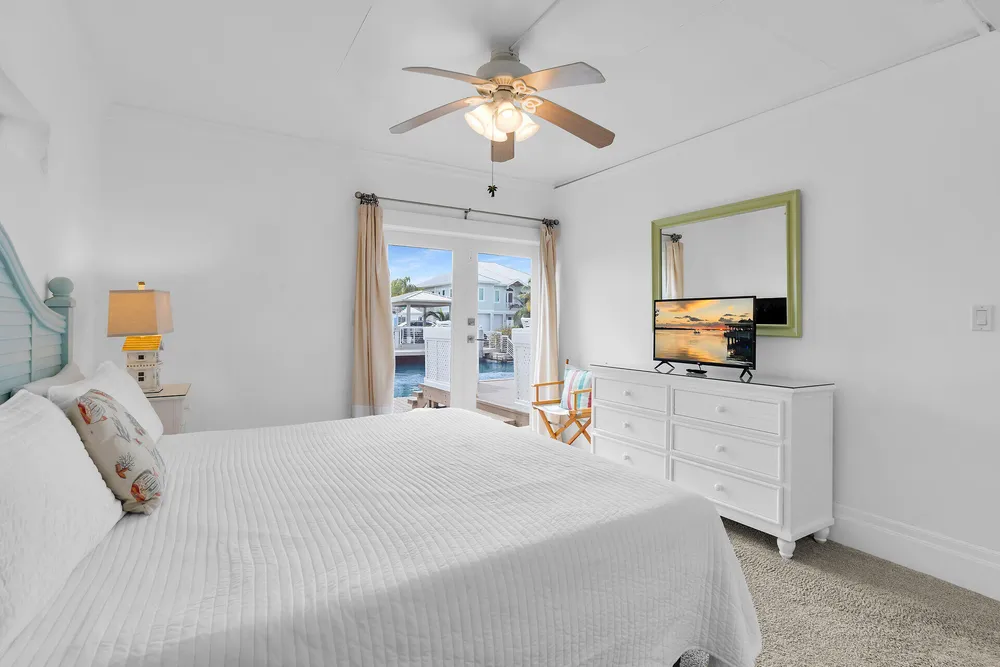 11725 3rd Avenue Ocean, Marathon, FL 33050