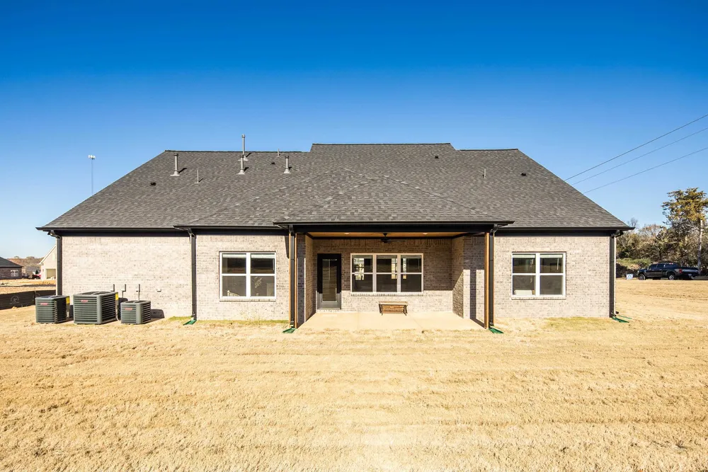 15 Hughetta Street North, Oakland, TN 38060