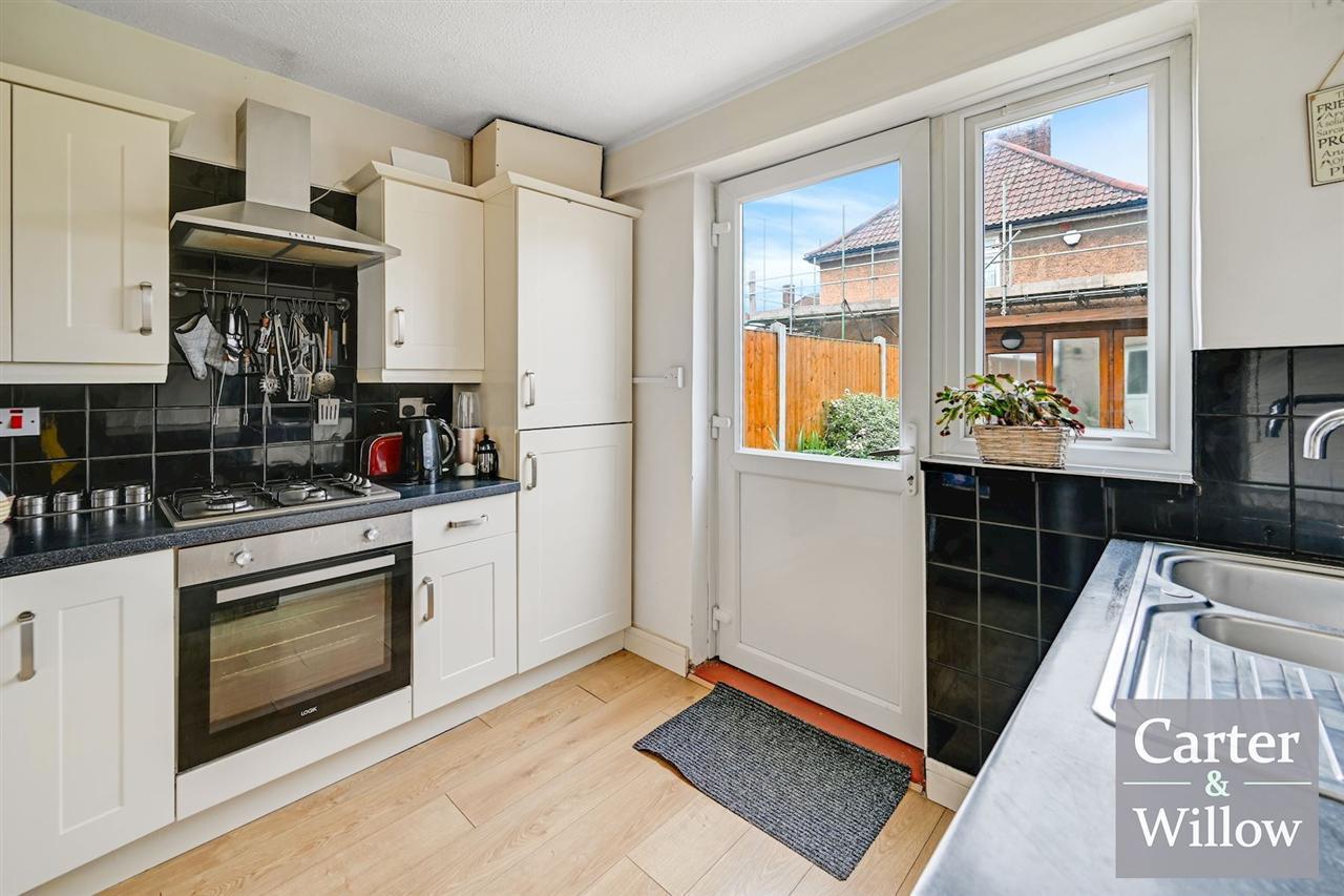 Lillechurch Road, Dagenham, Essex Image 5