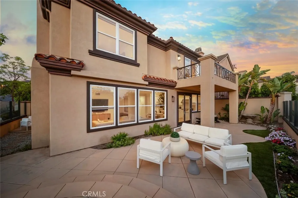 2 Agostino, Newport Beach, CA 92657