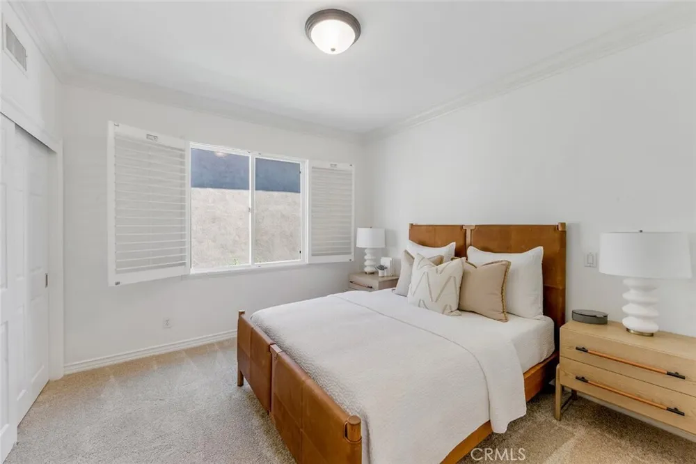 2 Agostino, Newport Beach, CA 92657