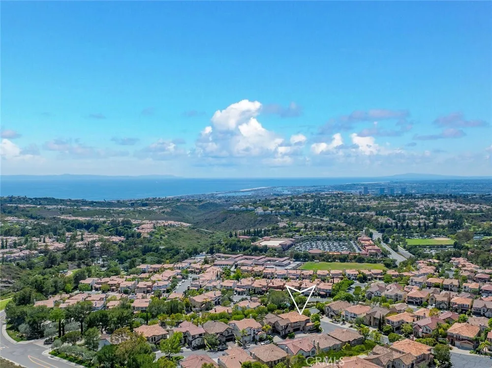 2 Agostino, Newport Beach, CA 92657