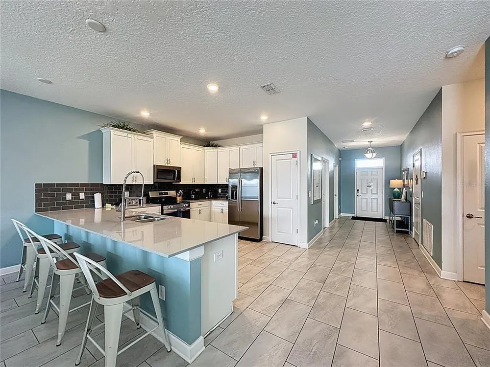 8906 Stinger Dr, Davenport, FL 33896