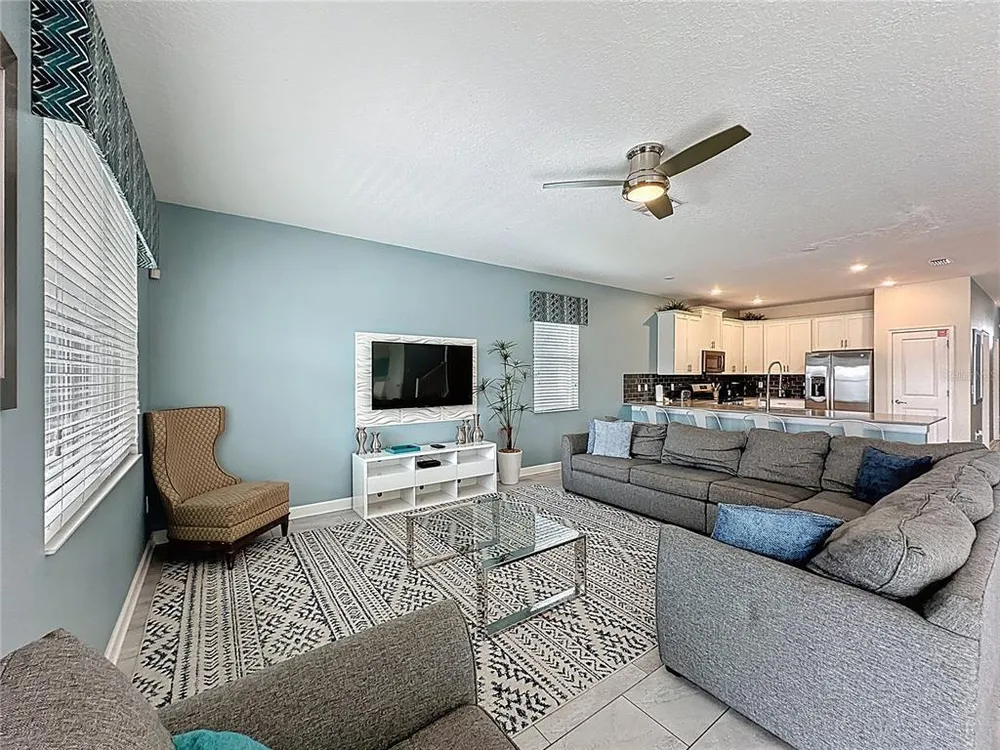 8906 Stinger Dr, Davenport, FL 33896