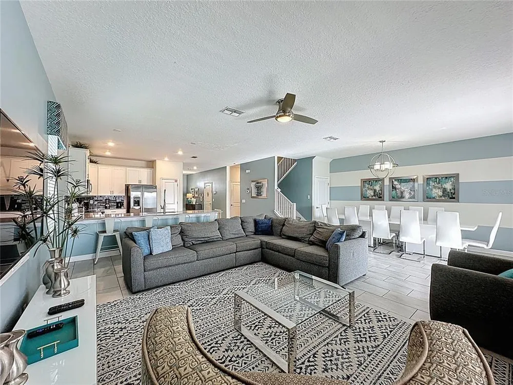 8906 Stinger Dr, Davenport, FL 33896