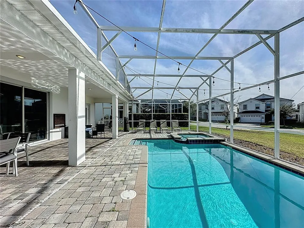 8906 Stinger Dr, Davenport, FL 33896