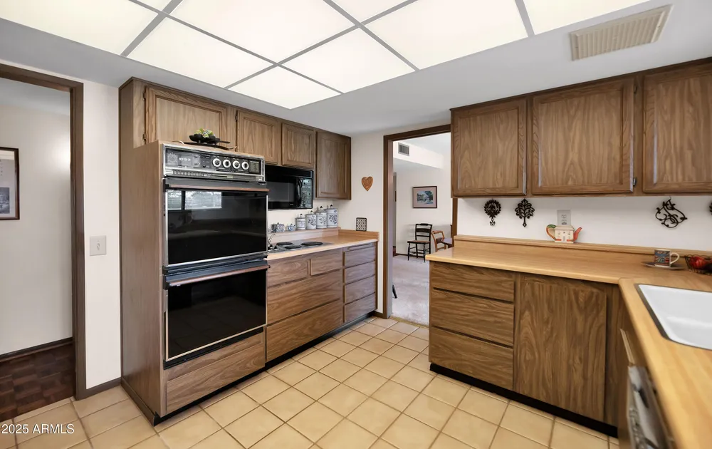 12429 W Bluestem Dr, Sun City West, AZ 85375