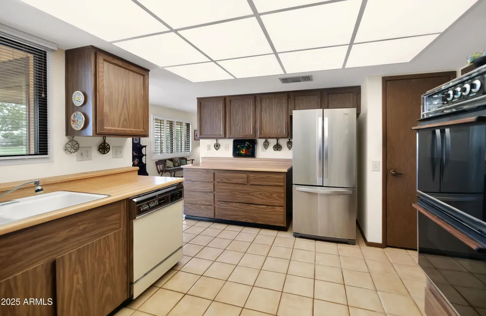 12429 W Bluestem Dr, Sun City West, AZ 85375