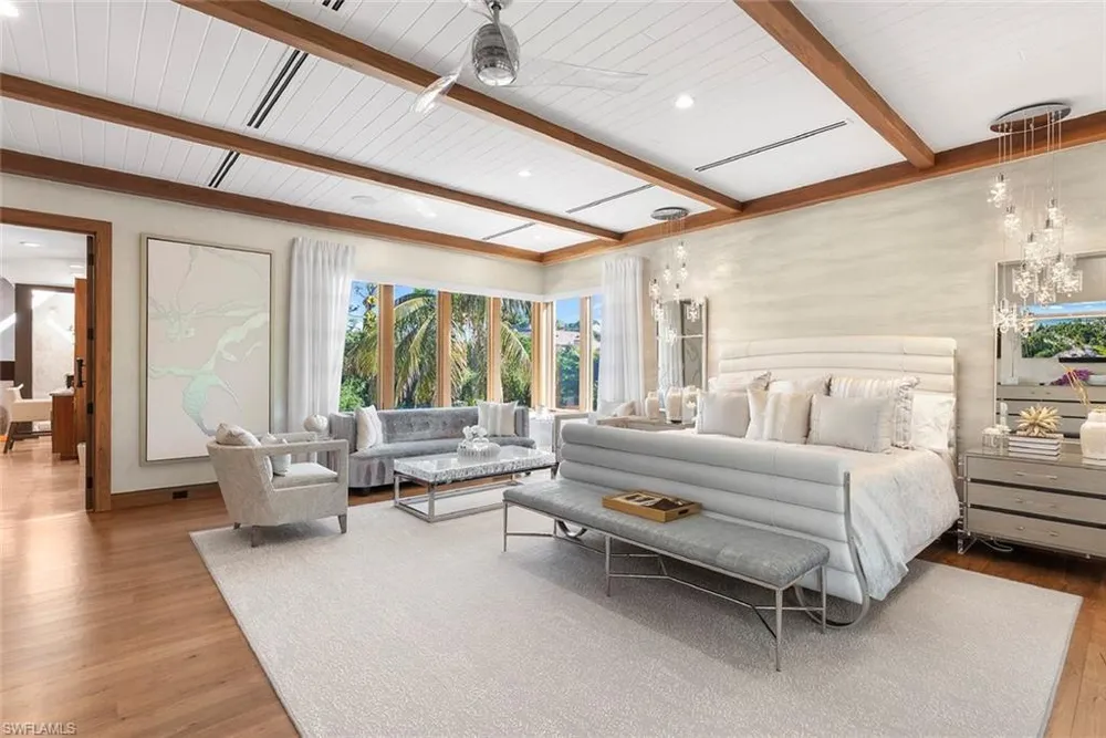 1441 Gulf Shore Blvd S, Naples, FL 34102