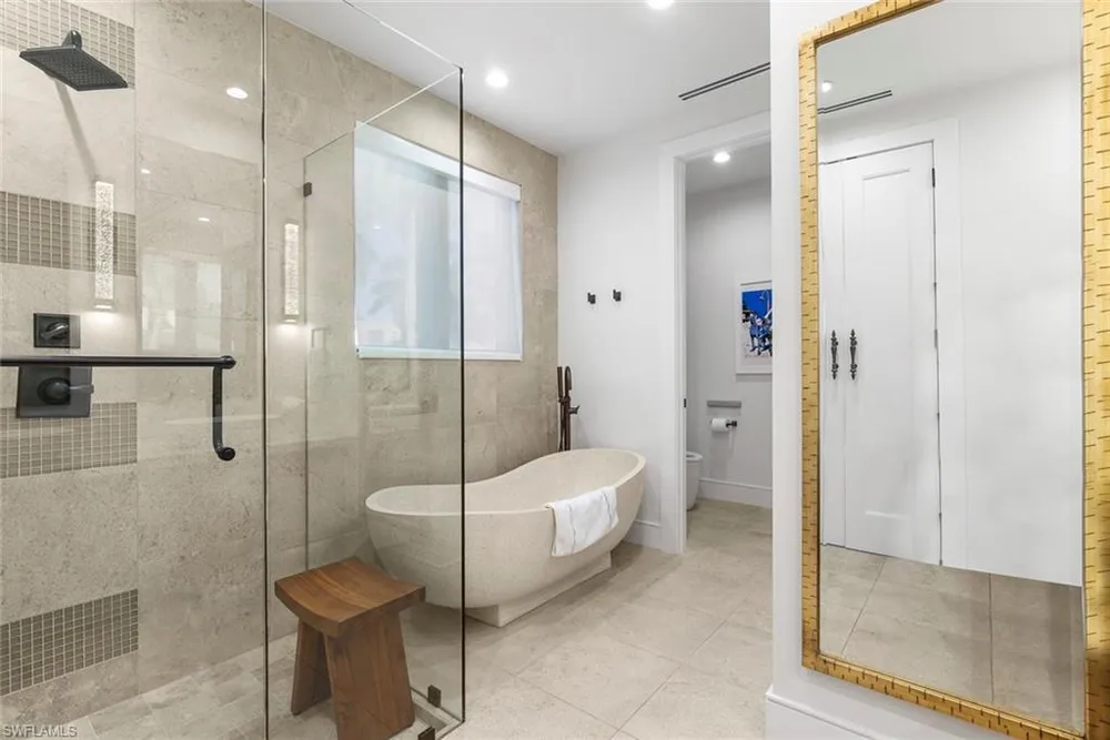 1441 Gulf Shore Blvd S, Naples, FL 34102