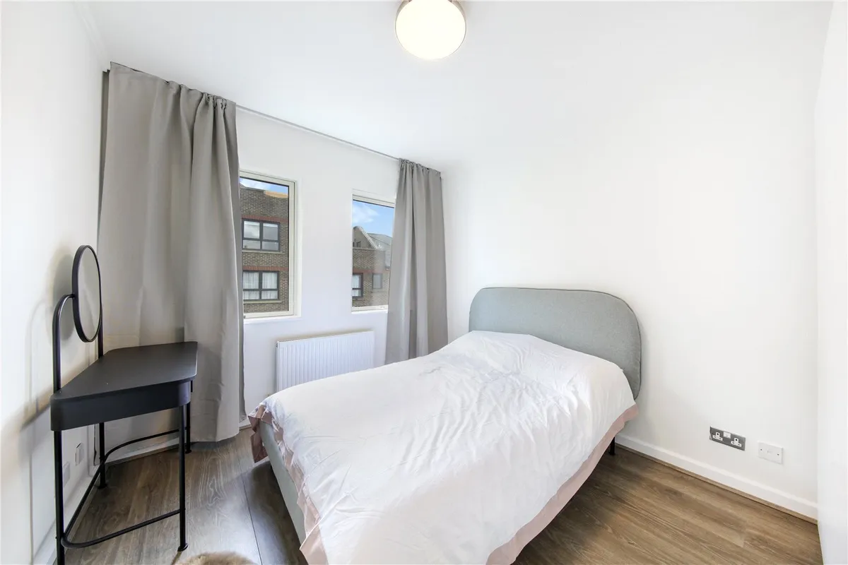 Earls Court Road, London, W8