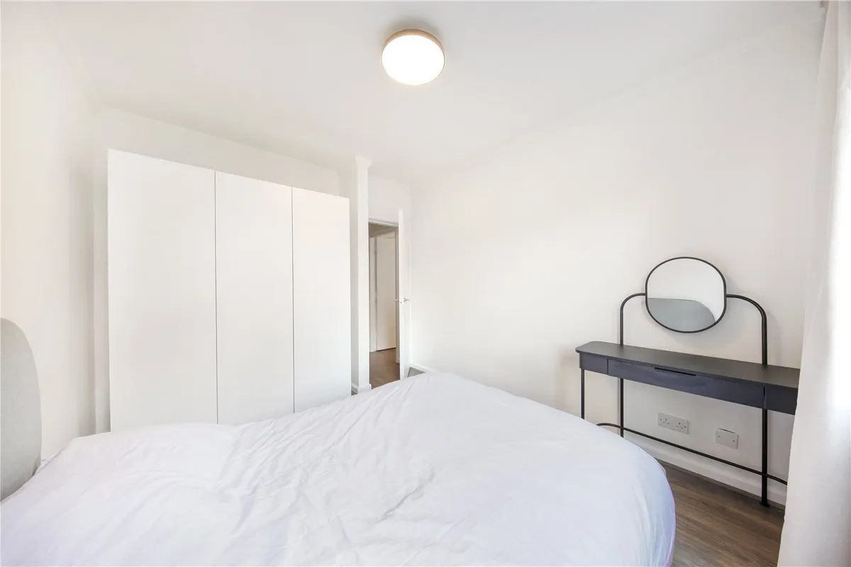 Earls Court Road, London, W8