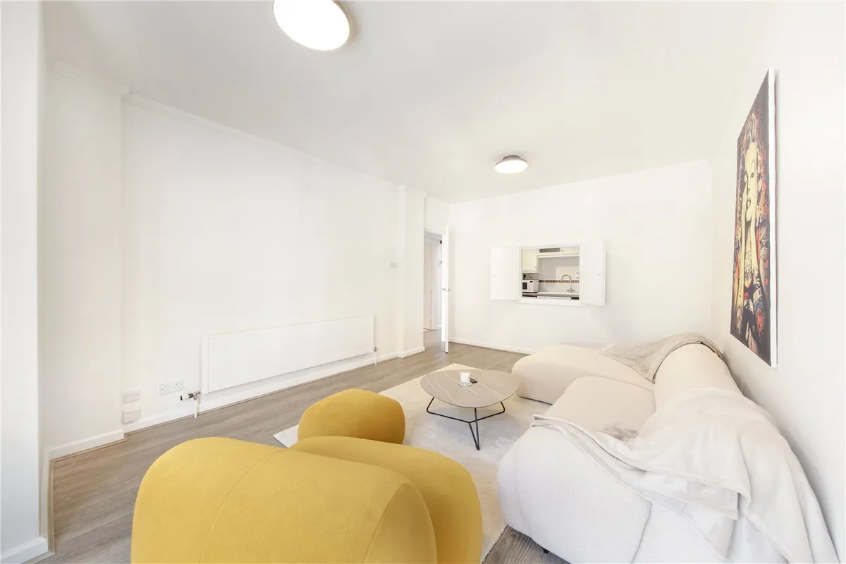 Earls Court Road, London, W8