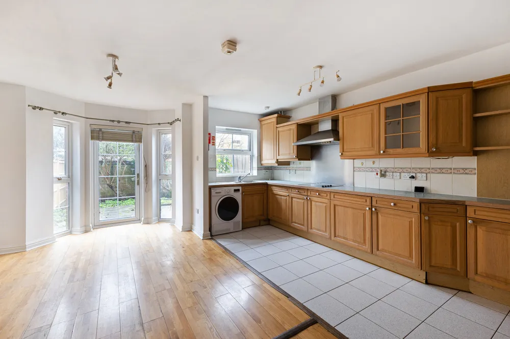 Malthouse Drive, London, W4