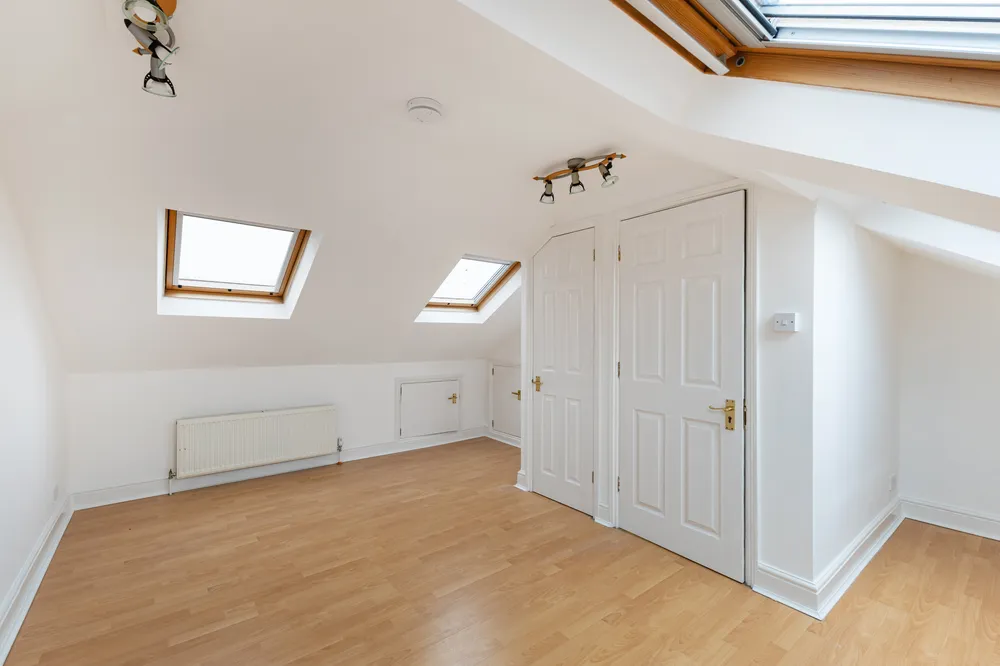 Malthouse Drive, London, W4