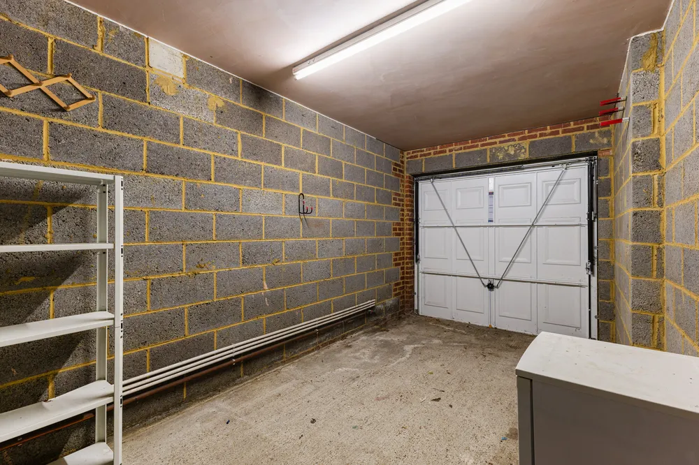 Malthouse Drive, London, W4