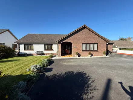  Plwmp, Near Aberporth, SA44