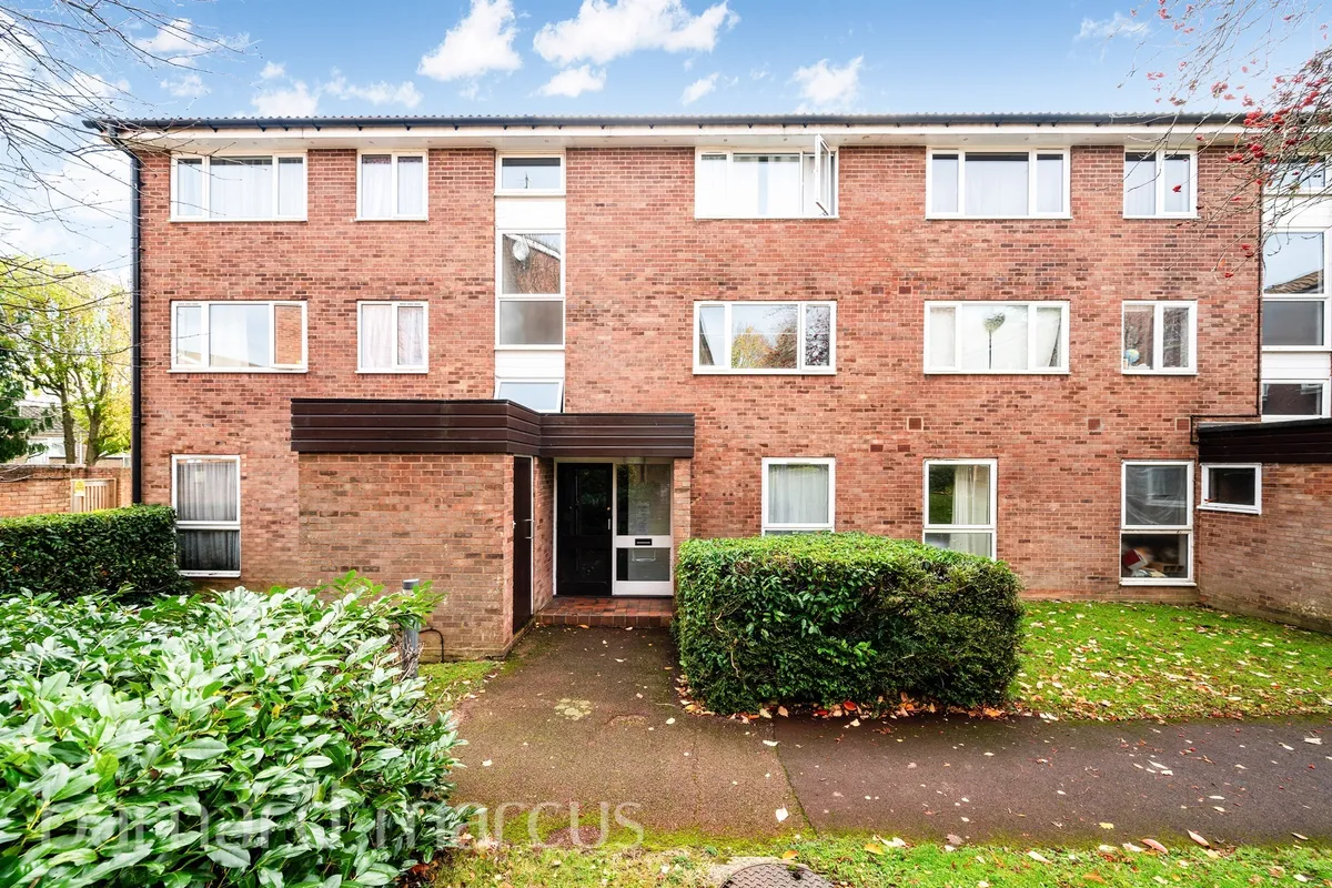 Pixton Way, Croydon