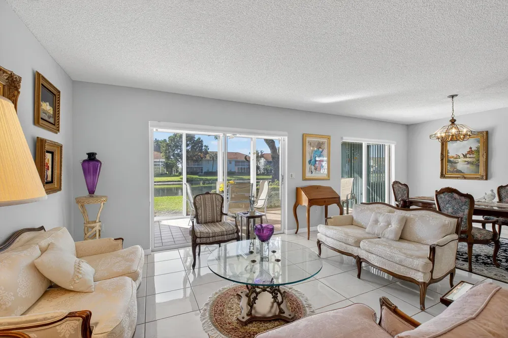 7342 Lake Meadow Way, Boynton Beach, FL 33437