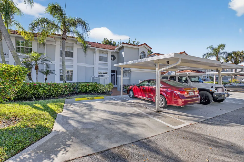7342 Lake Meadow Way, Boynton Beach, FL 33437