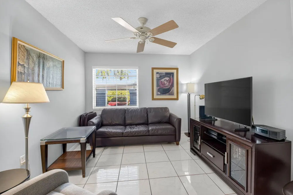 7342 Lake Meadow Way, Boynton Beach, FL 33437