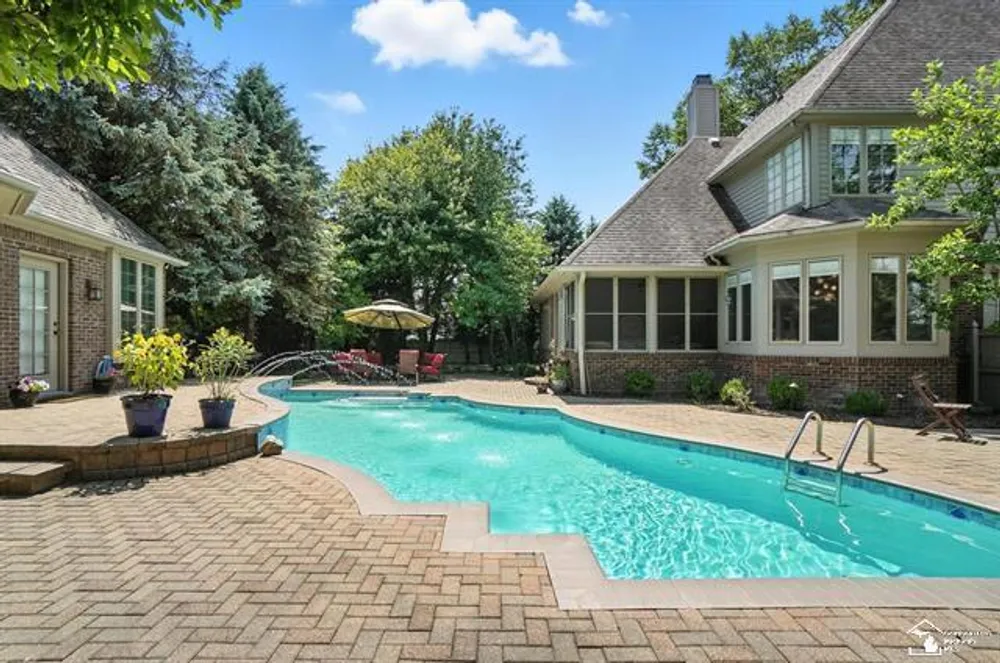 510 Lafayette Ave, Monroe, MI 48162