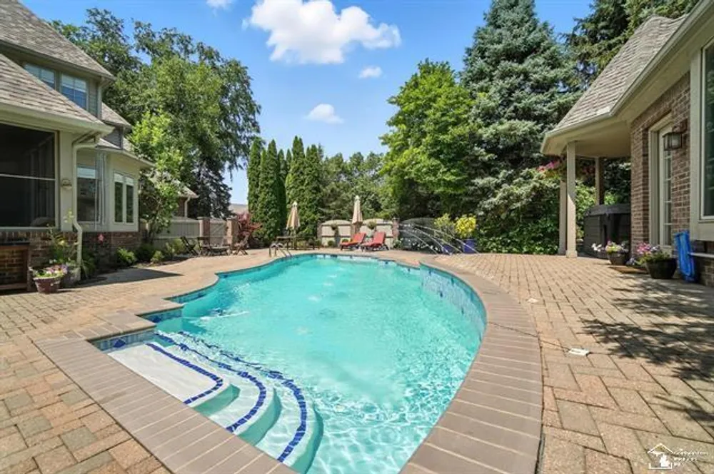 510 Lafayette Ave, Monroe, MI 48162