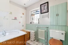 Preston Drive, Epsom