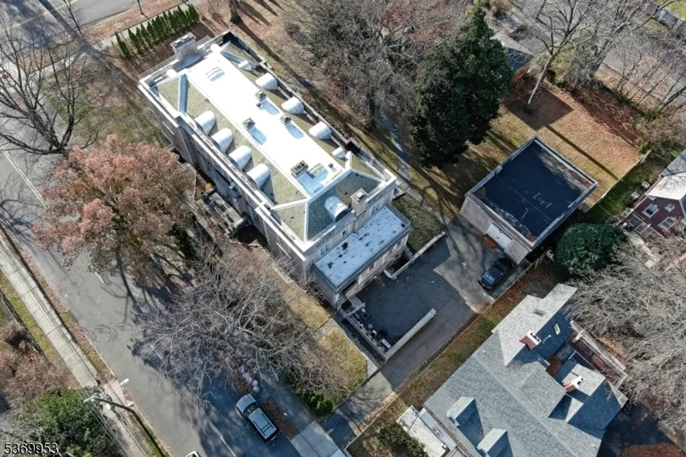 229 Ballantine Pkwy, Newark, NJ 07104
