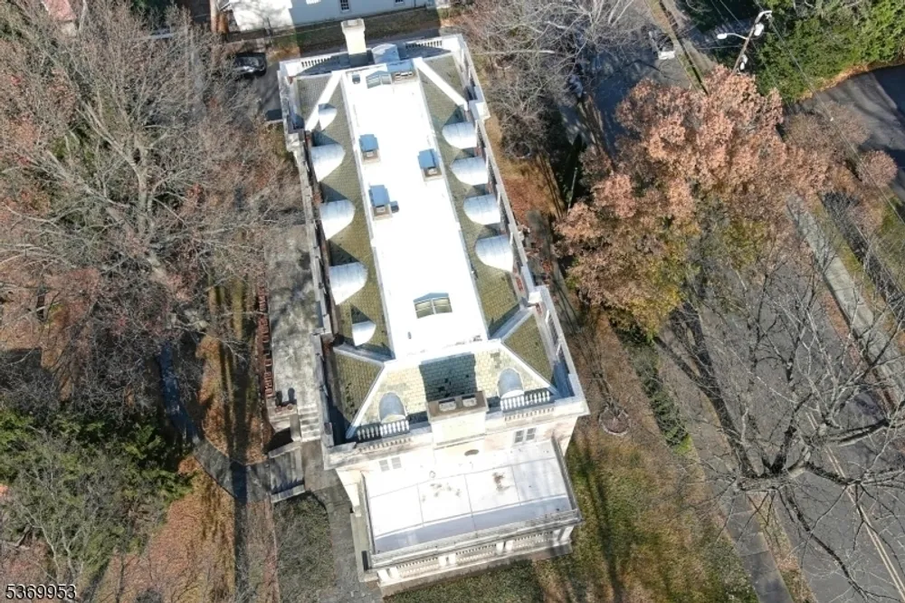 229 Ballantine Pkwy, Newark, NJ 07104