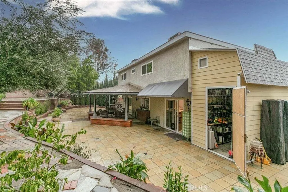 17155 Barneston St, Granada Hills, CA 91344