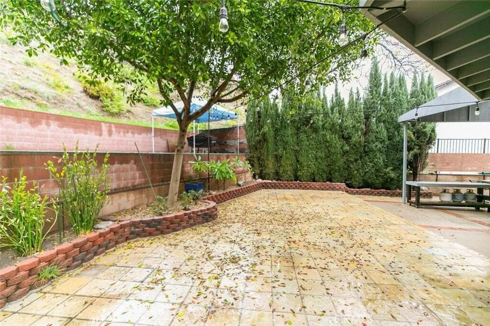 17155 Barneston St, Granada Hills, CA 91344