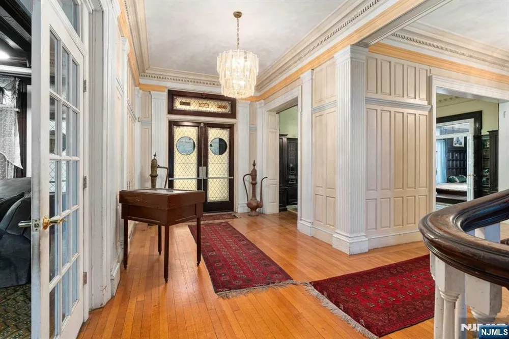 235 Ballantine Pkwy, Newark, NJ 07104