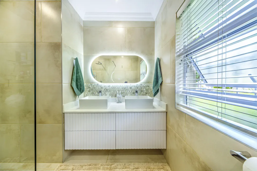 South Africa, Gauteng, Bedfordview, Nettleton Road, 3