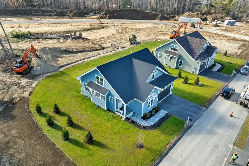Lady Walsingham Way, Laconia, NH 03246