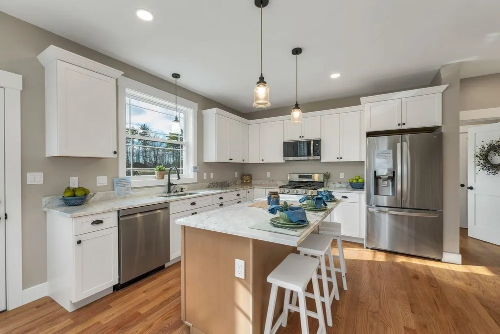Lady Walsingham Way, Laconia, NH 03246
