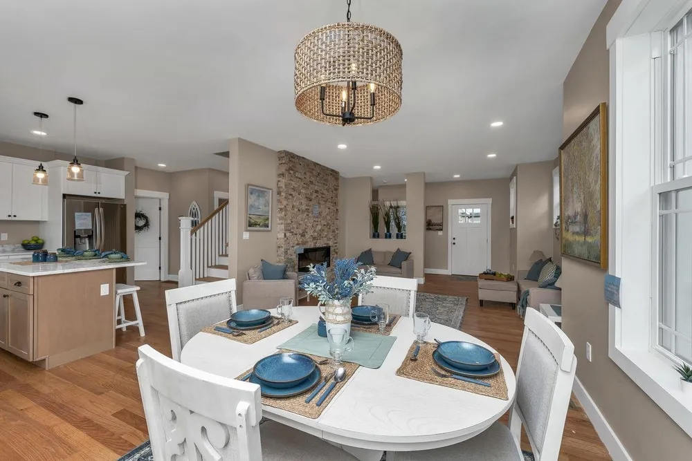 Lady Walsingham Way, Laconia, NH 03246