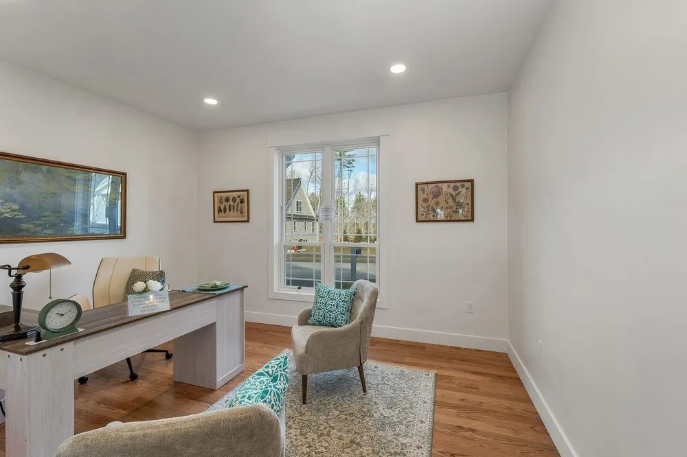 Lady Walsingham Way, Laconia, NH 03246