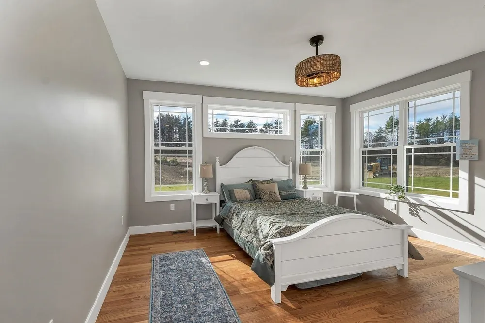 Lady Walsingham Way, Laconia, NH 03246