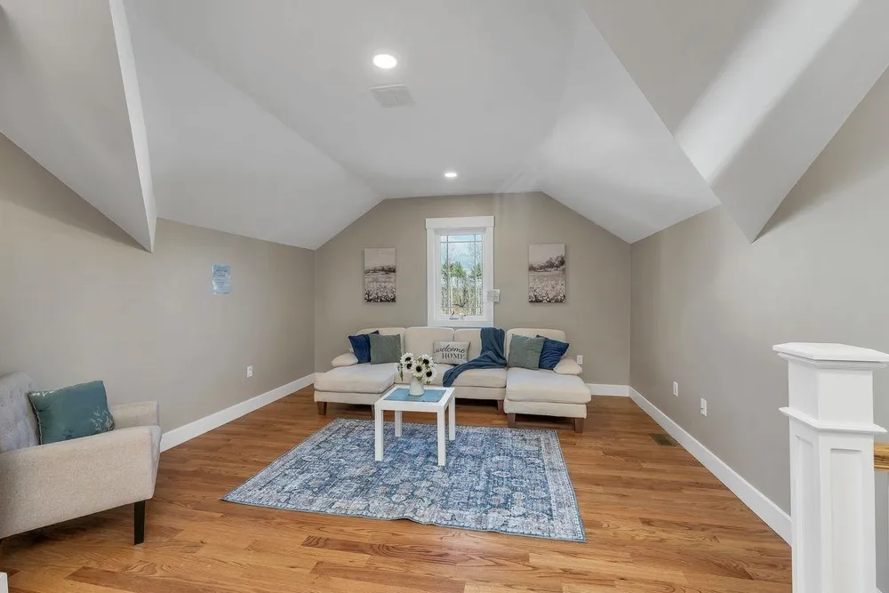 Lady Walsingham Way, Laconia, NH 03246