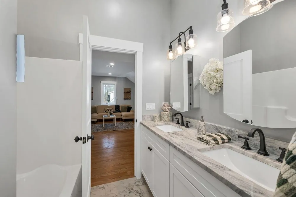 Lady Walsingham Way, Laconia, NH 03246
