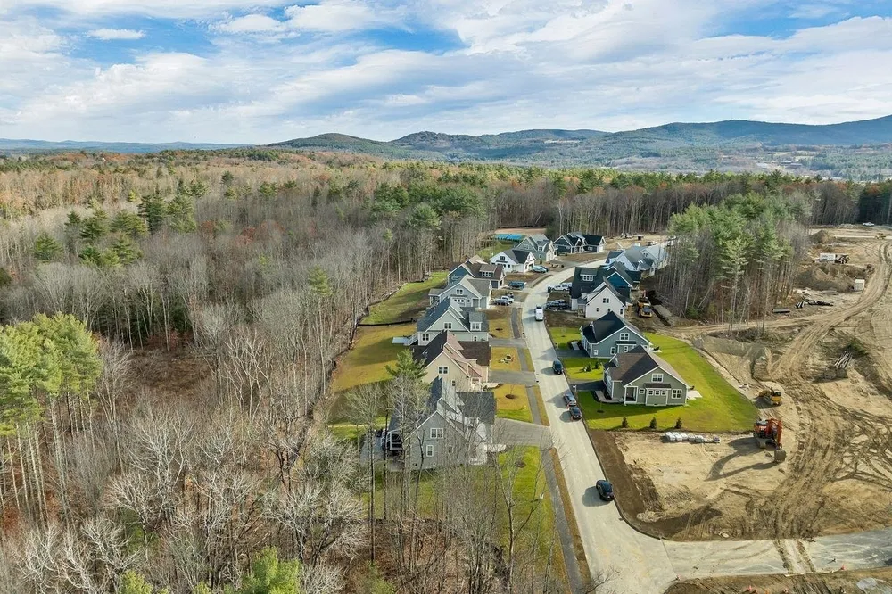 Lady Walsingham Way, Laconia, NH 03246