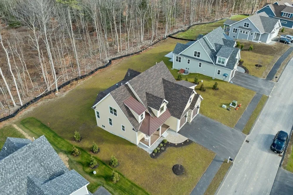 Lady Walsingham Way, Laconia, NH 03246
