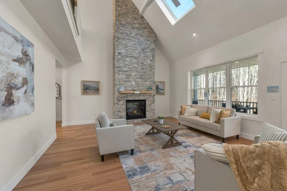 Lady Walsingham Way, Laconia, NH 03246