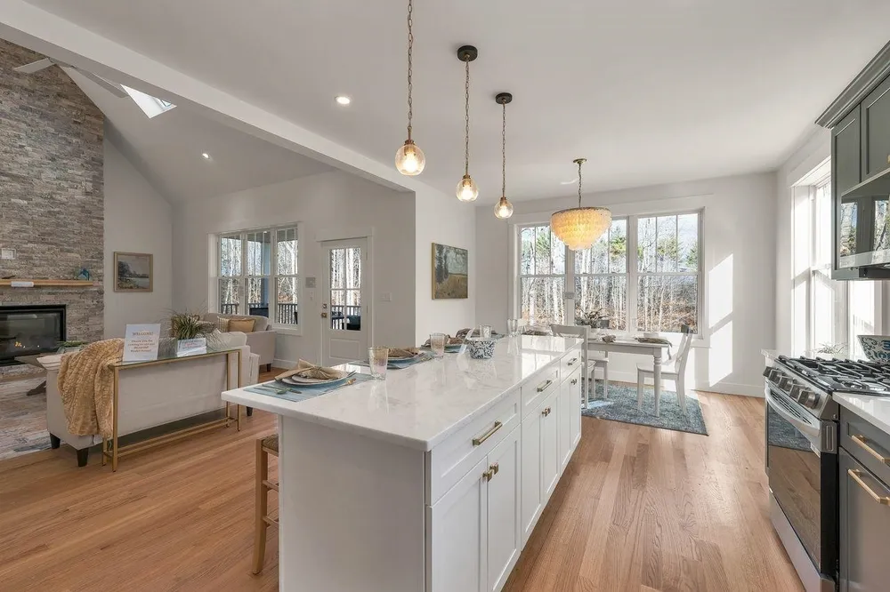Lady Walsingham Way, Laconia, NH 03246