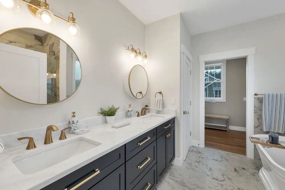 Lady Walsingham Way, Laconia, NH 03246