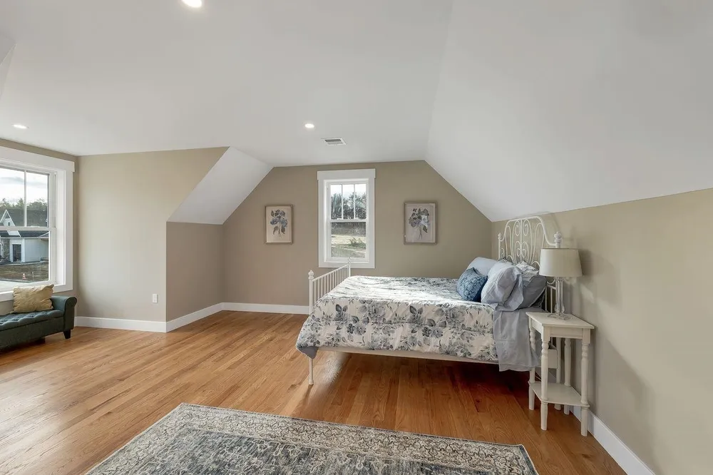 Lady Walsingham Way, Laconia, NH 03246