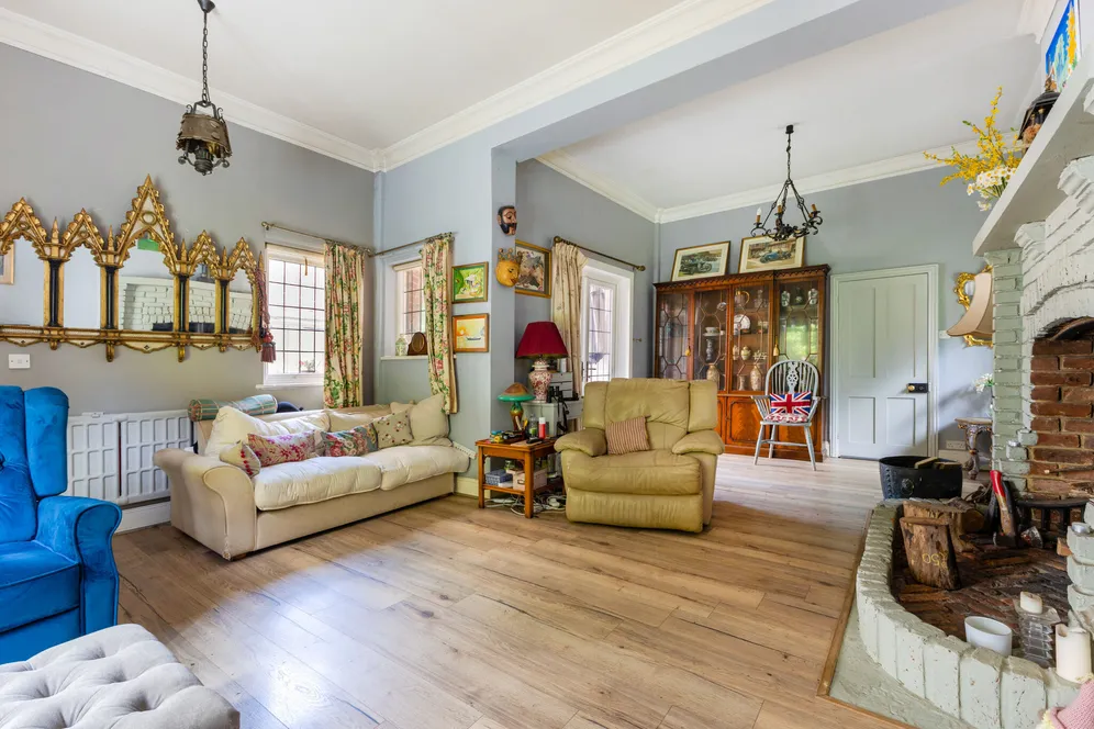 Rodgate Lane, Haslemere, GU27 photo 3